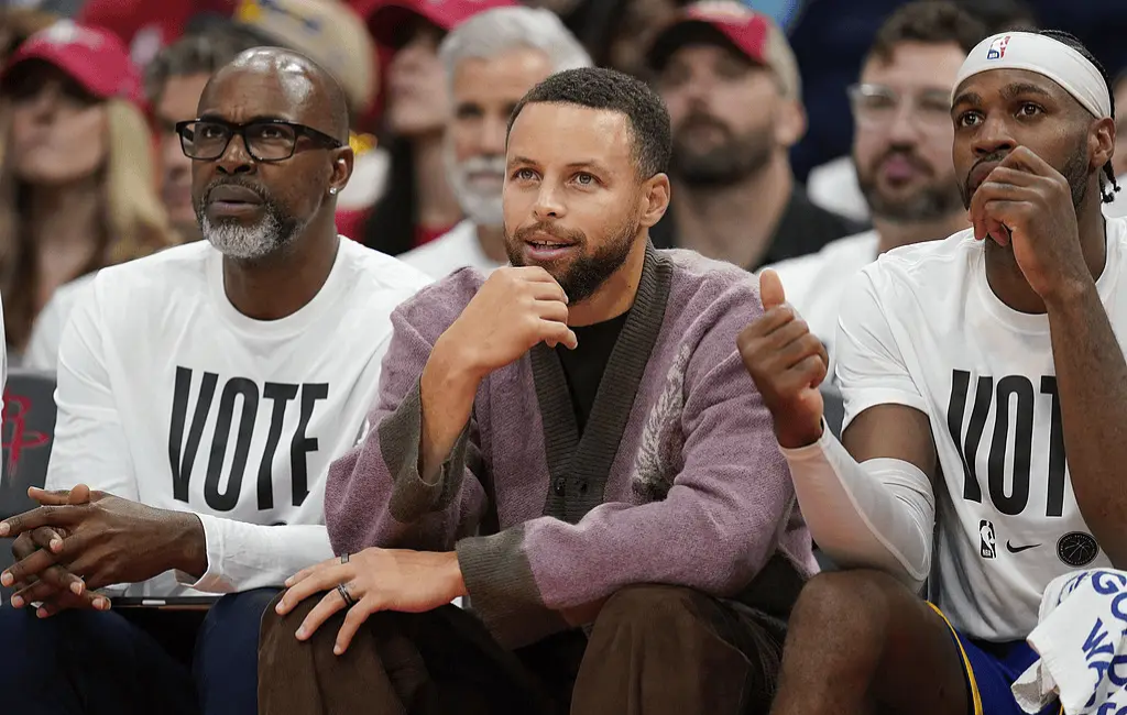 开云体育直播库里新星出色防守表现惊艳，瑞士队未来可期！(库里队内训练打破常规, 勇士晋级再迎利好消息)